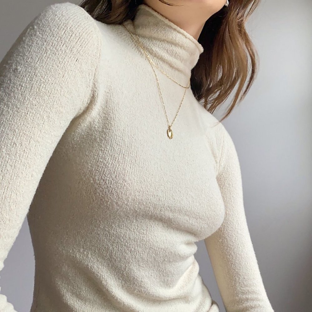 Aritzia Darling Sweater